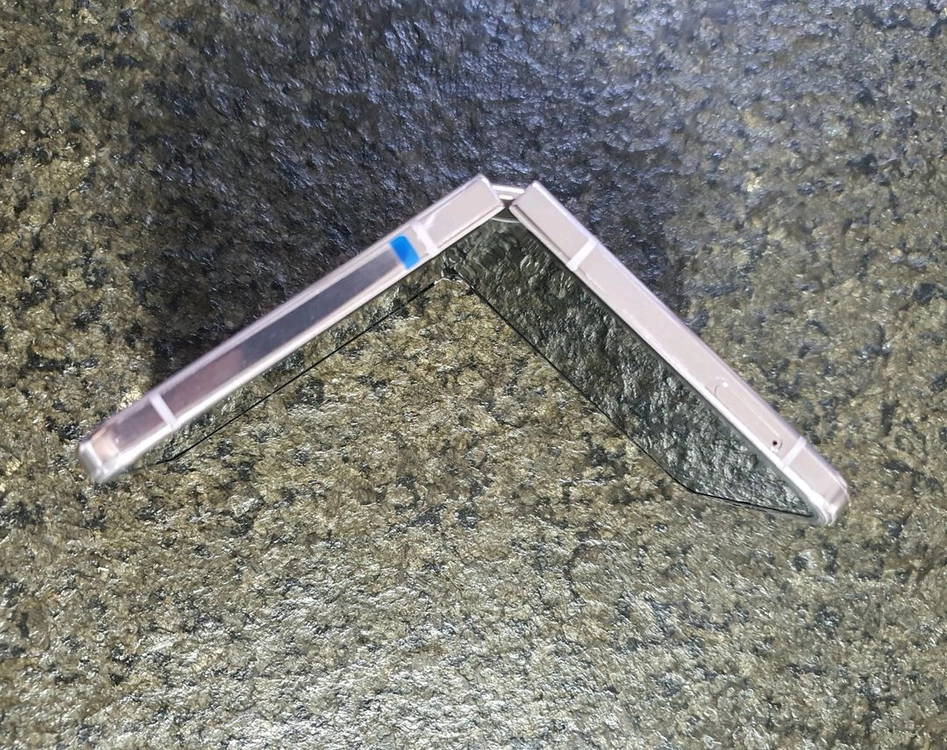 갤럭시 Z 플립5 512GB 라벤더 이미지