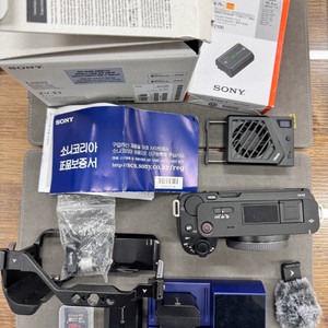 소니 zv-e1 , 소니16-35g f4 렌즈 보증완료 사용감 없음