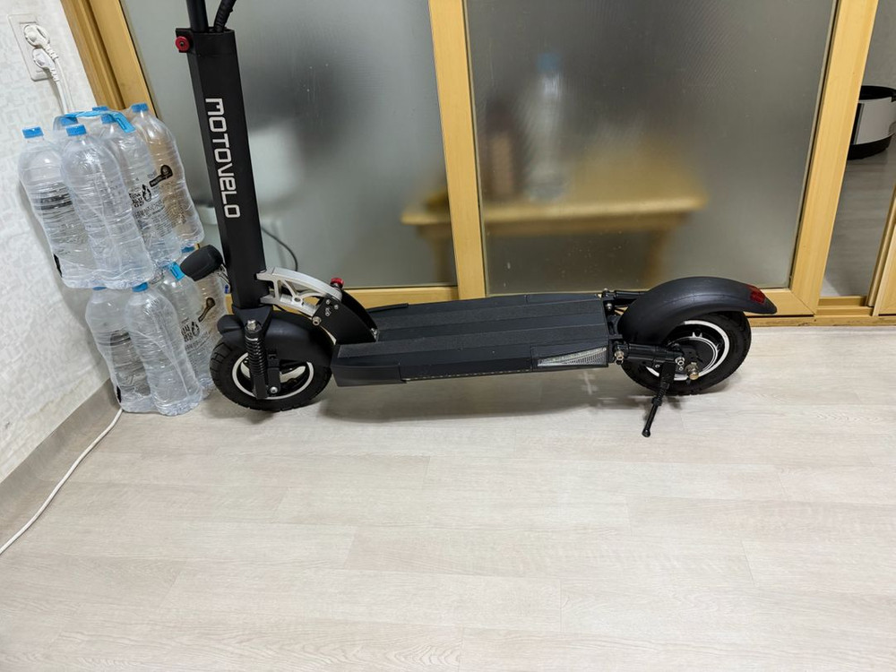 전동킥보드 모토벨로 G10 48v 10.4ah A급 odo 56km 이미지