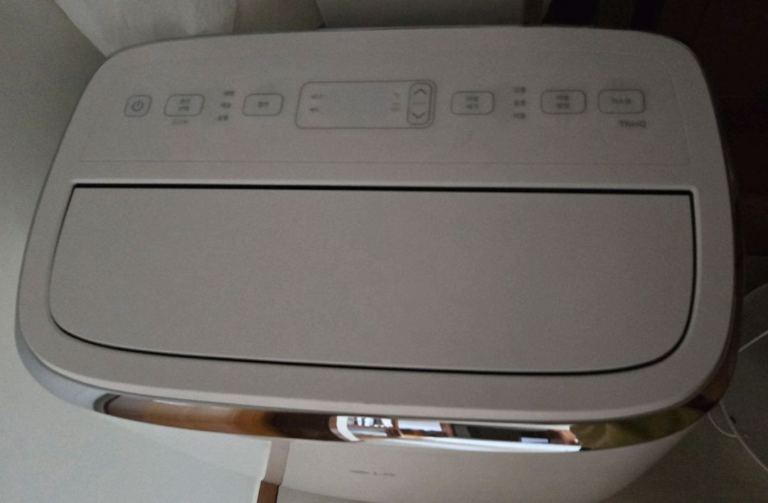 LG 휘센 이동식 에어컨 PQ08DDWBN(창문형에어컨) 이미지