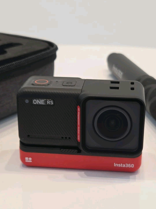 인스타360 ONE RS 4K 부스트 렌즈 액션캠 풀세 이미지