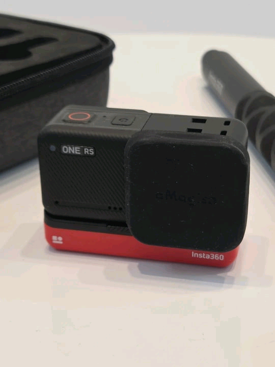 인스타360 ONE RS 4K 부스트 렌즈 액션캠 풀세 이미지