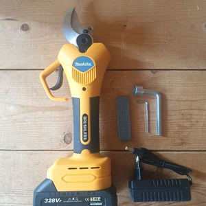 전동 가위 이미지