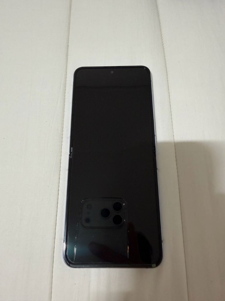 갤럭시 Z플립4 256GB 상태최상 이미지