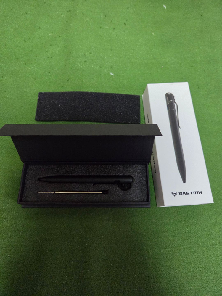 BASTION 볼트 액션 펜 (스텐리스 스틸 블랙) 이미지