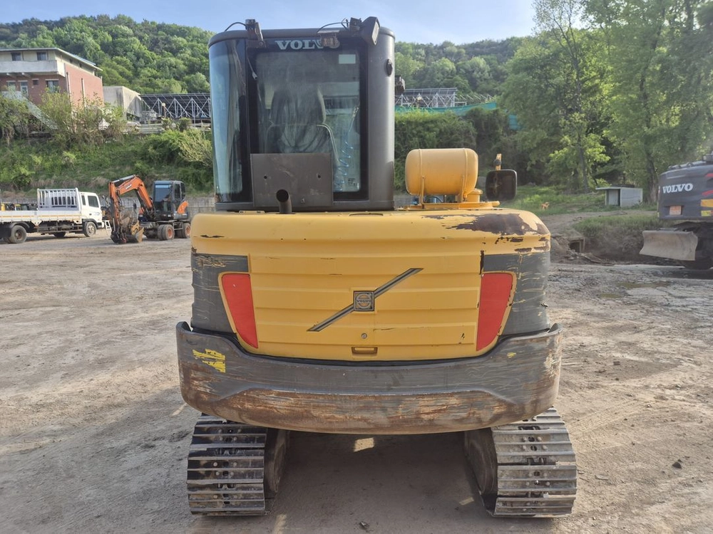 볼보 02 굴삭기 EC55C 2012년식 6100시간 가동 집게 장착 장비~! 이미지