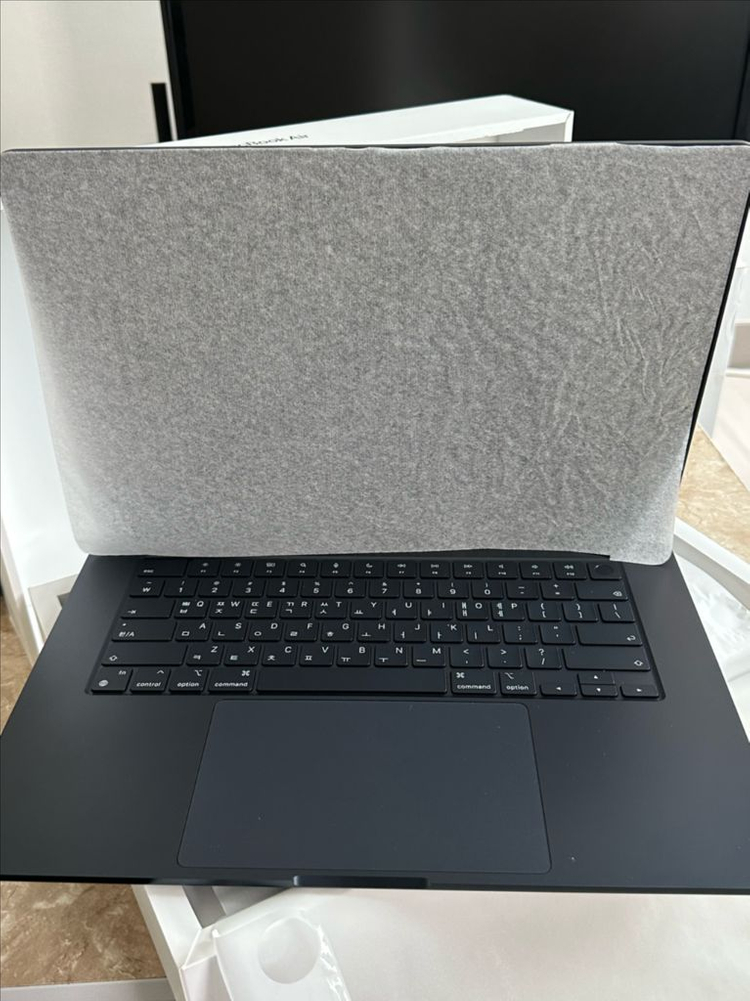 배터리 효율 100% 맥북 에어 15 미드나이트 M2 8코어 512GB 16GB 이미지