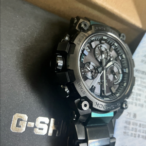 카시오 지샥 MTG-B3000BD 카본코어 시계 이미지