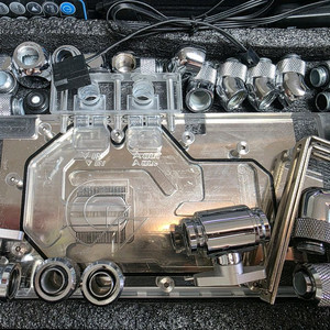 수냉쿨러 1080ti 이미지