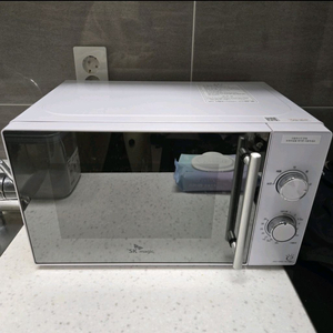 sk매직 전자레인지 MWO-M8A01 팝니다 이미지