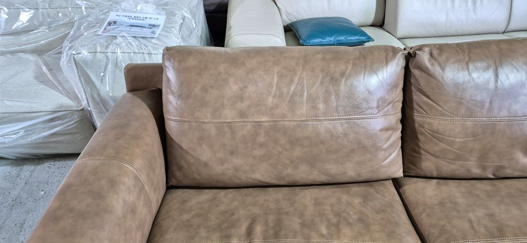 까사미아 4인 천연가죽 소파쇼파 서울경기(근거리)무료배송 이미지