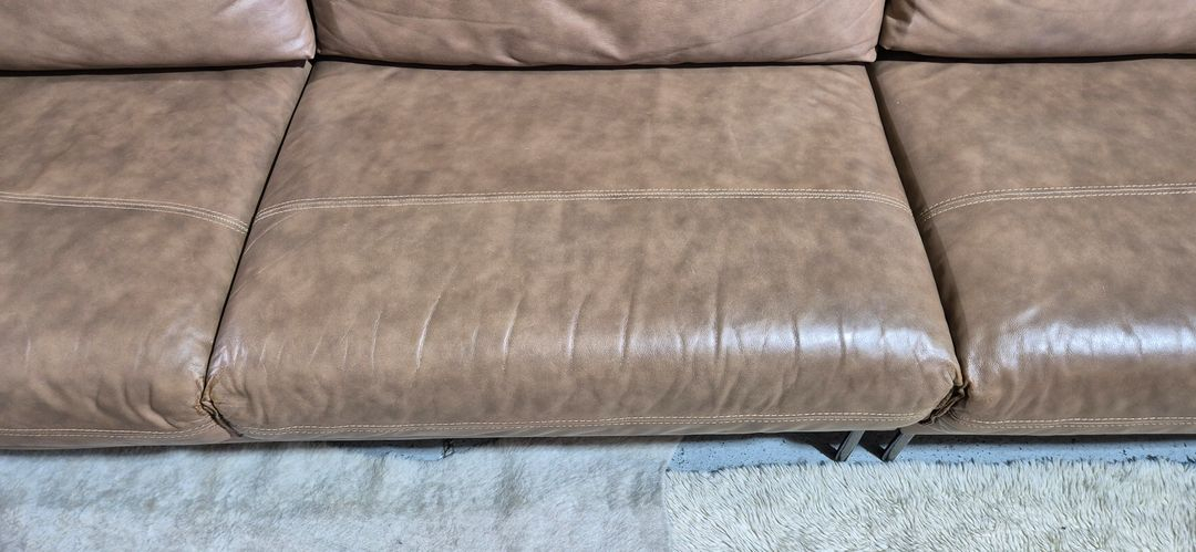 까사미아 4인 천연가죽 소파쇼파 서울경기(근거리)무료배송 이미지