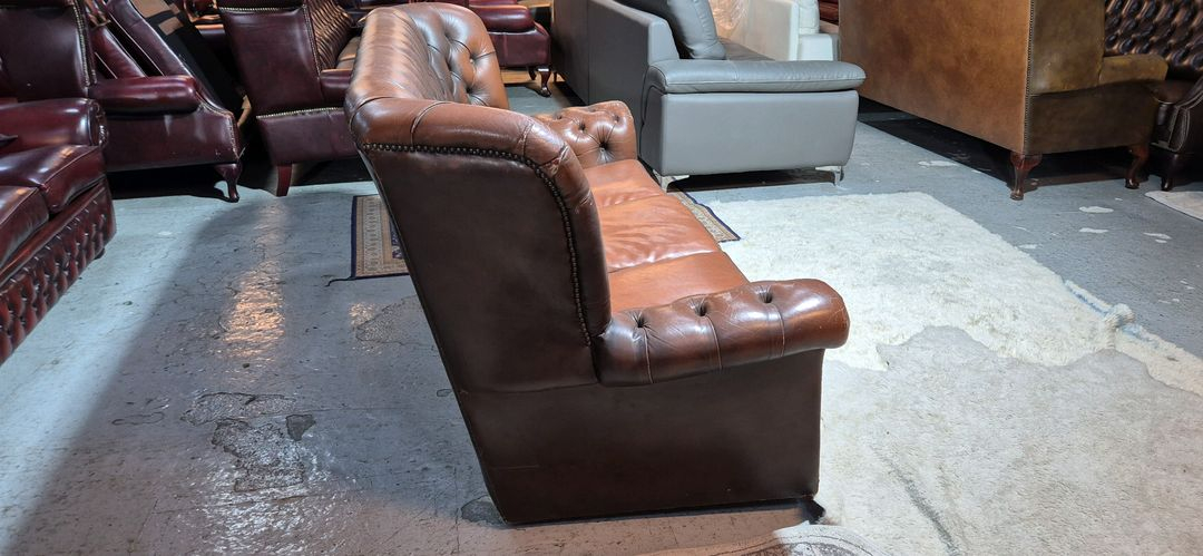 수입 체스터필드 전체 천연가죽 3인 소파 이미지
