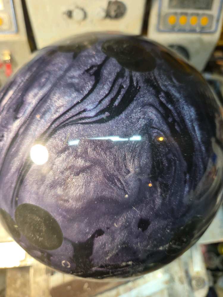 볼링공 자칼14 이미지