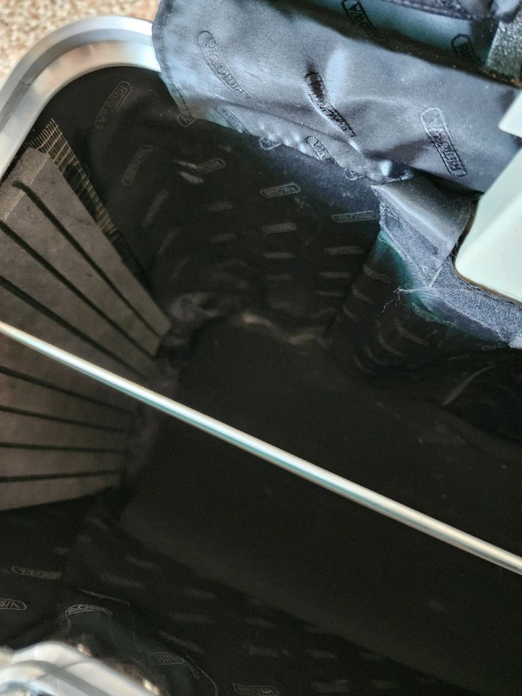 RIMOWA 실버 알루미늄 파일럿 캐리어 빈티지 이미지