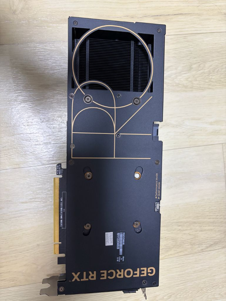 ASUS RTX4060 proart 이미지