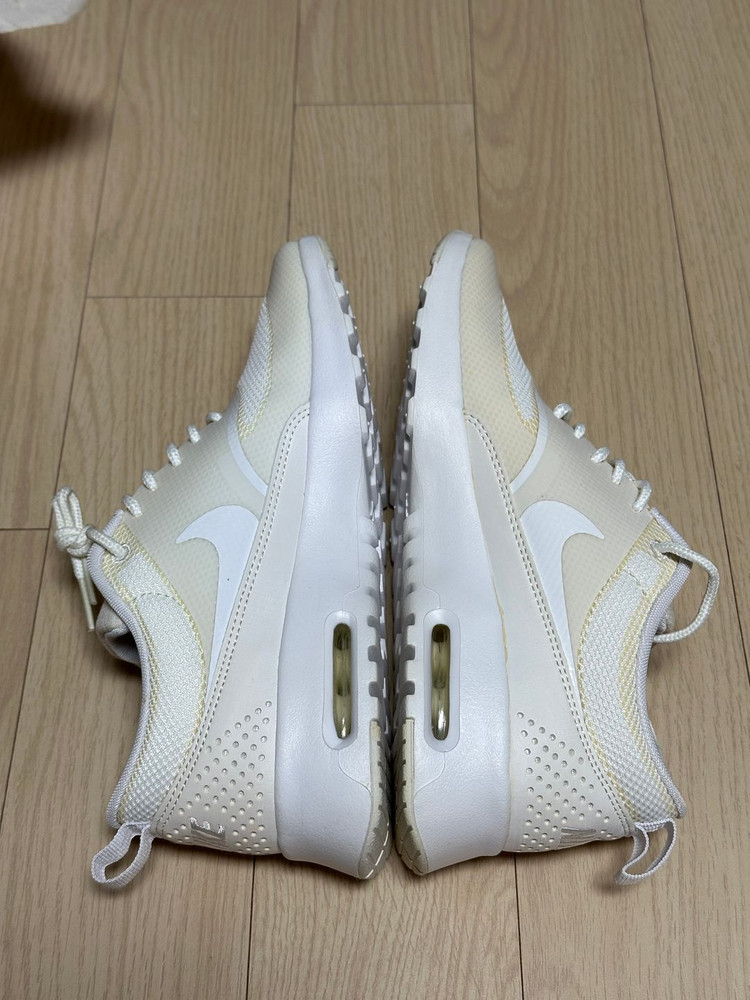 [240] 나이키 에어맥스 테아 화이트 이미지