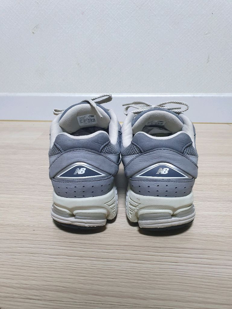 뉴발란스 2002R 그레이 운동화 275 이미지