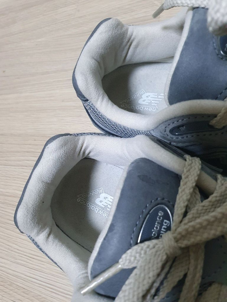 뉴발란스 2002R 그레이 운동화 275 이미지