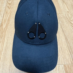 무스너클 볼 캡 모자 / 블랙 / free 이미지