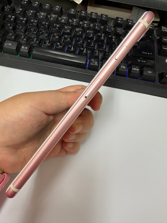 아이폰7플러스 128GB 로즈골드 중고폰 배터리90% 인스타 사진폰 114693 이미지