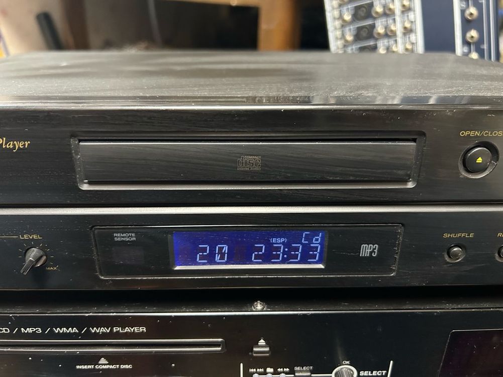 빈티지 TEAC CD-p1260 CDP 플레이어 입니다 이미지