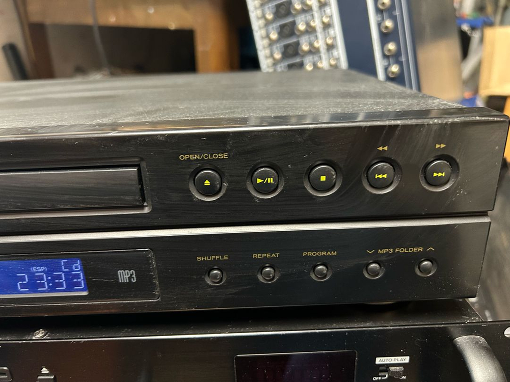 빈티지 TEAC CD-p1260 CDP 플레이어 입니다 이미지