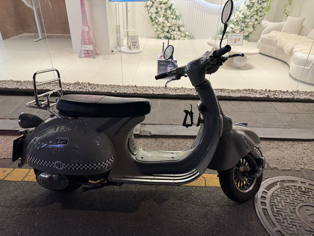 125cc 스쿠터 이미지