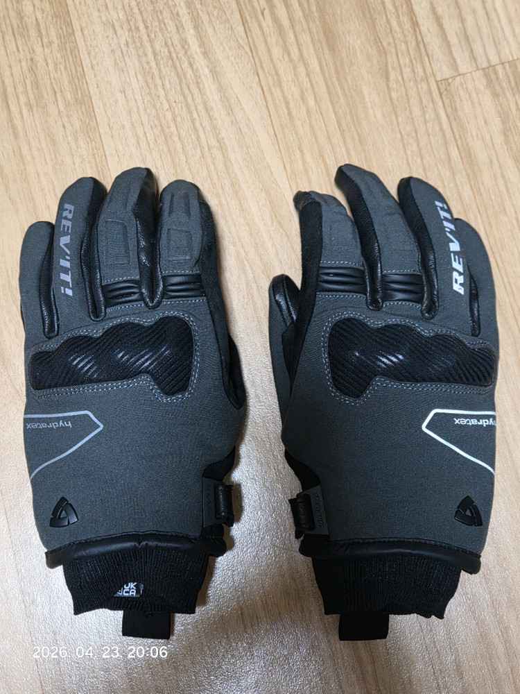 렛빗 글러브 이미지