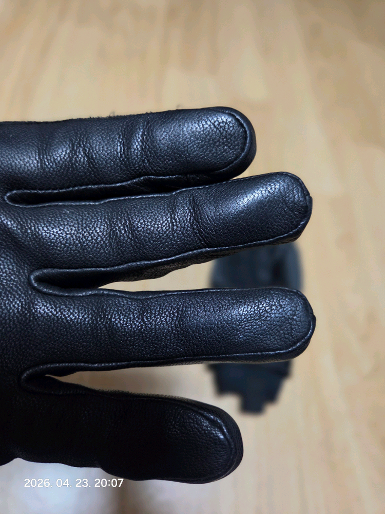 렛빗 글러브 이미지