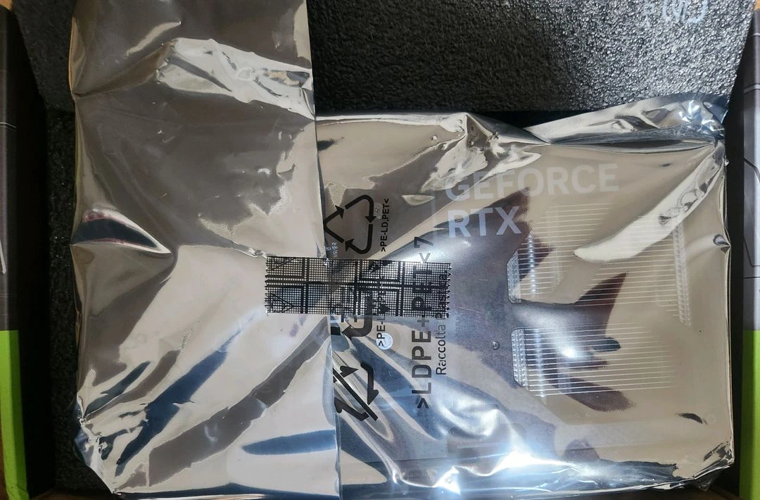 MSI RTX 5060Ti 8GB 그래픽카드 판매 합니다 이미지