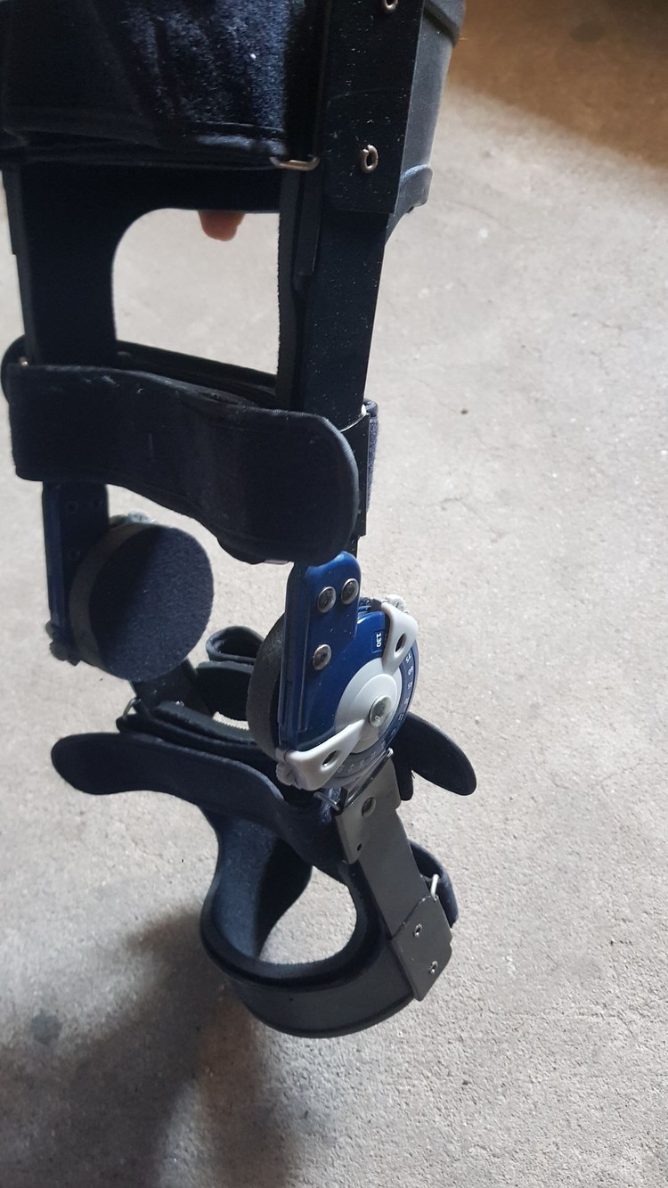 메디컬핏 문성보조기 각도조절 무릎보조기 십자 인대 보조기 사이즈 S 이미지