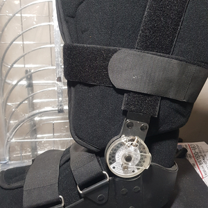 발목인대 아킬레스건 보조기 롬워커 ROMWALKER 발목 수술 보조기 저렴히 판매 각도조절 이미지