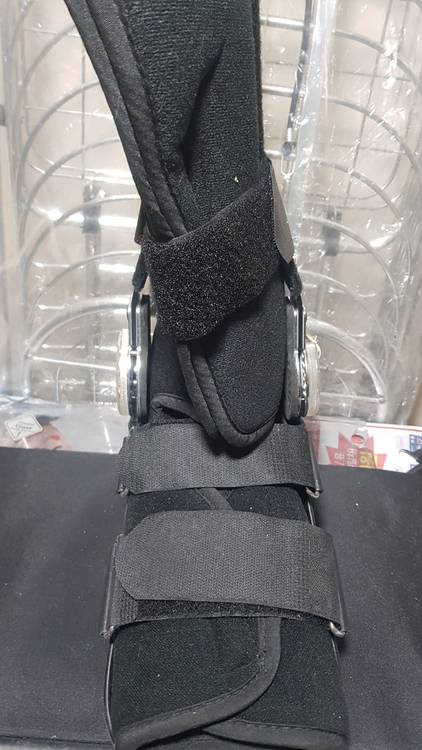 발목인대 아킬레스건 보조기 롬워커 ROMWALKER 발목 수술 보조기 저렴히 판매 각도조절 이미지