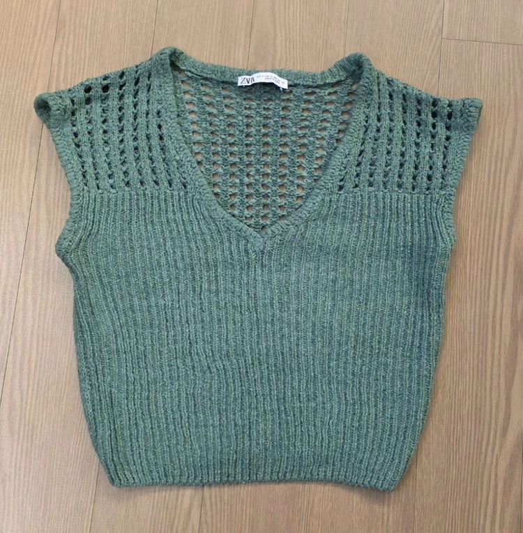 <새옷>ZARA_펀칭 티셔츠 이미지