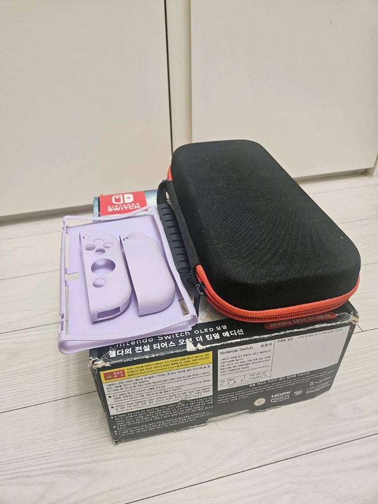 닌텐도 스위치 OLED 젤다에디션 풀세트 + 케이스 이미지
