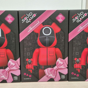 베어브릭 오징어게임 가드 400%+100%미개봉 이미지