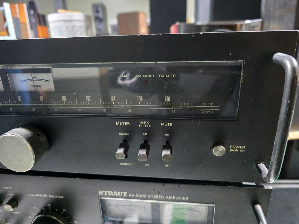 Straut(스트라우트) ka-9000 인티앰프 T7090 튜너 이미지