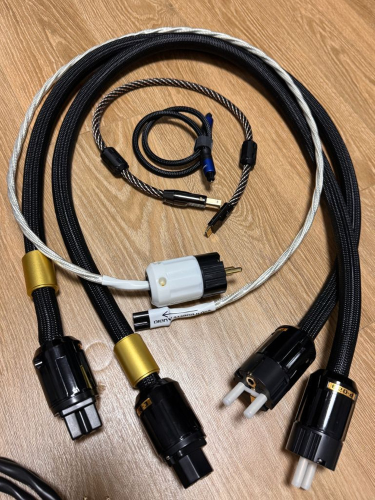 각종 오디오 케이블 일괄 판매 이미지