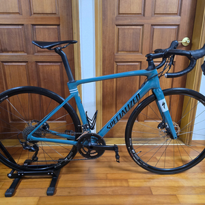 스페셜라이즈드 루베 스포츠 105 디스크 풀카본 로드 자전거 이미지