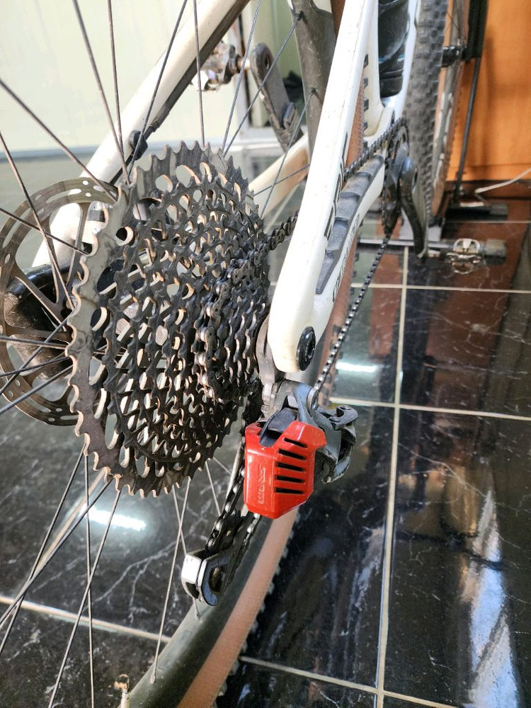 풀카본 MTB 자전거 이미지