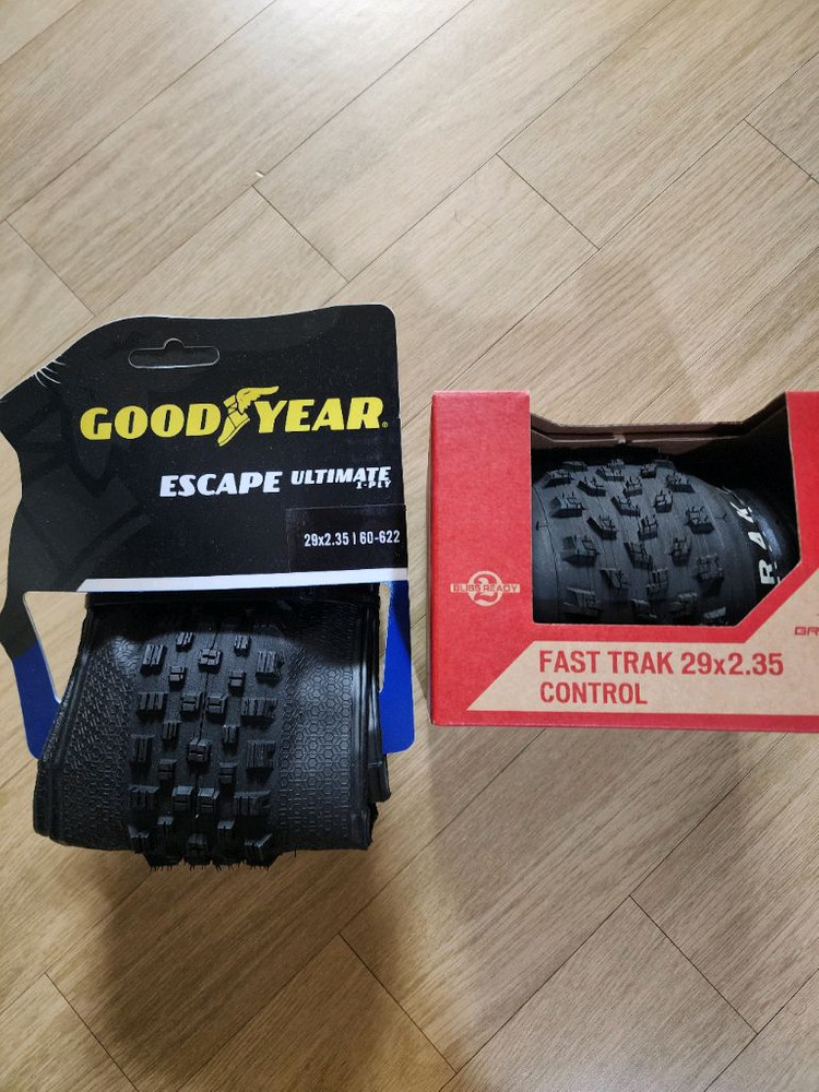 풀카본 MTB 자전거 이미지