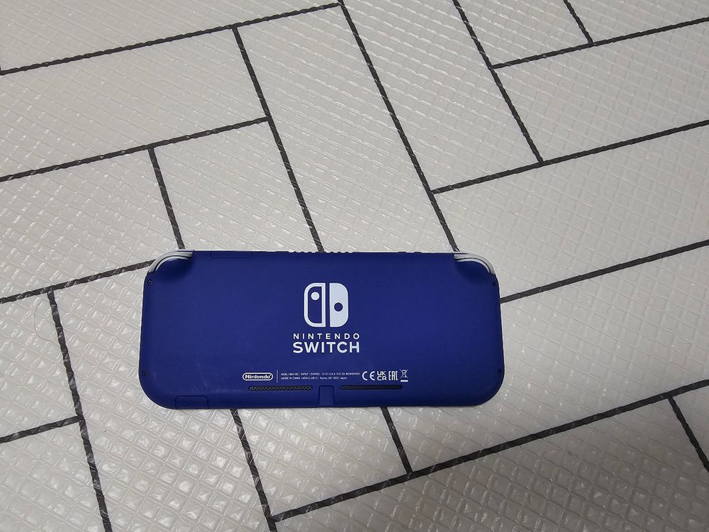 닌텐도 스위치 라이트 풀박스 이미지