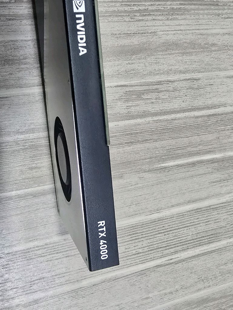 쿼드로 rtx4000 그래픽카드 이미지