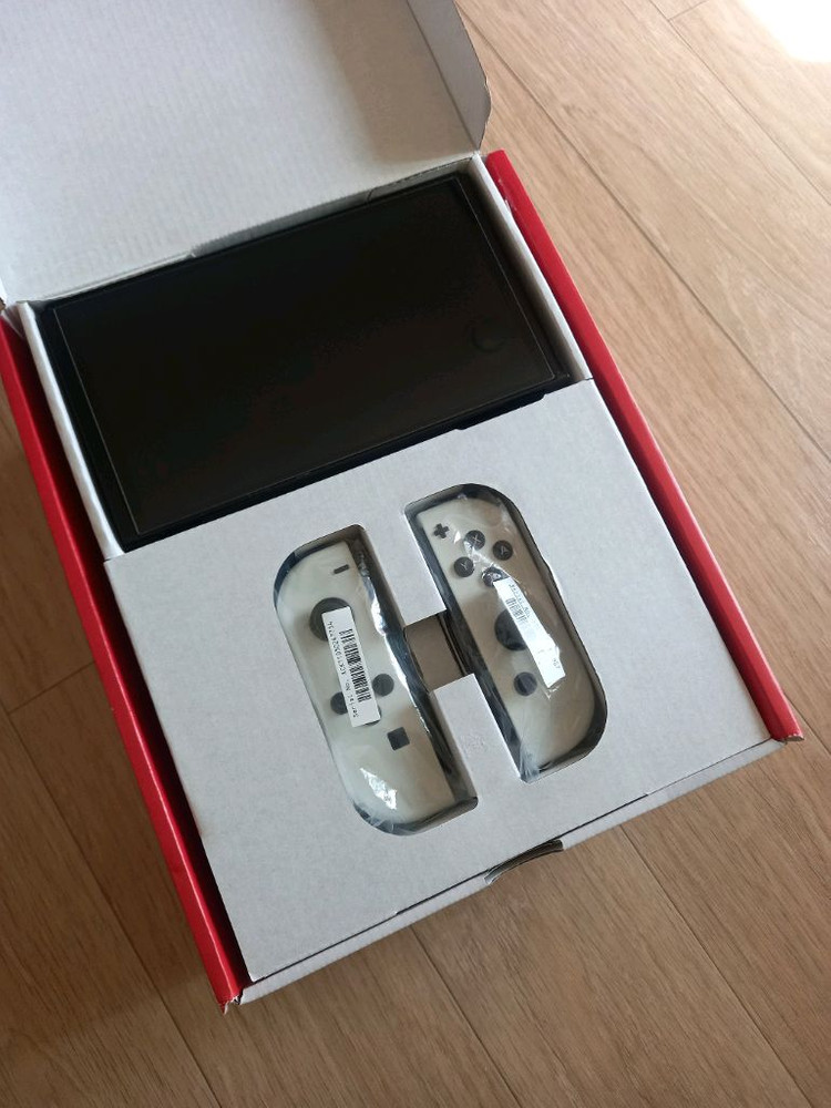 닌텐도 스위치 OLED 에디션 이미지