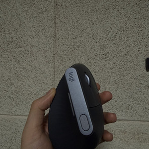 로지텍 MX VERTICAL 마우스 이미지