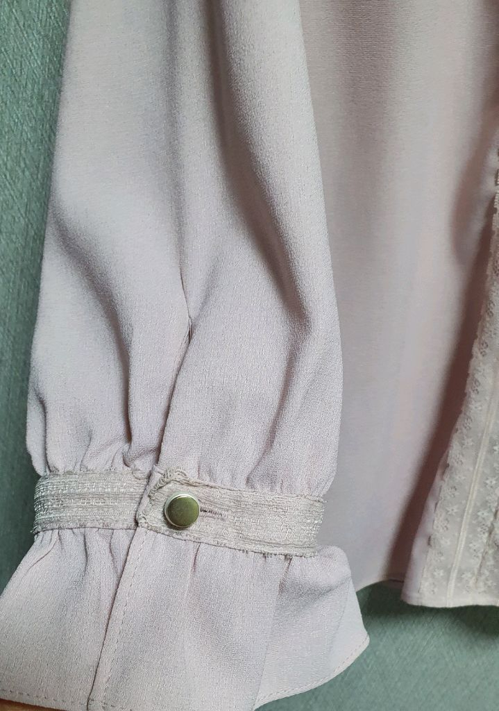 브랜드로엠쉬폰블라우스5566 시스템enc타임코치마인온앤온미샤탑텐자라린샤넬라인구호매긴지컷린보브sjsj탑걸 이미지