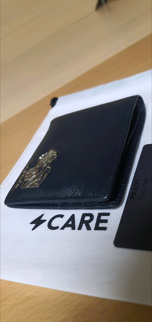 프라다 사피아노 반지갑/지갑 정품S급(감정O)구찌프라다루이비통디올고야드샤넬셀린느보테가생로랑발렌시아가버버리가방 이미지