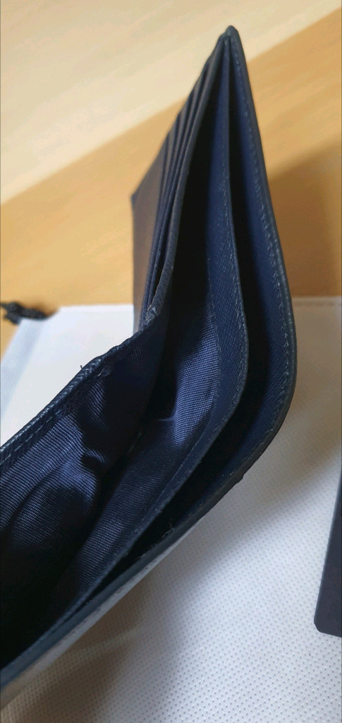 프라다 사피아노 반지갑/지갑 정품S급(감정O)구찌프라다루이비통디올고야드샤넬셀린느보테가생로랑발렌시아가버버리가방 이미지