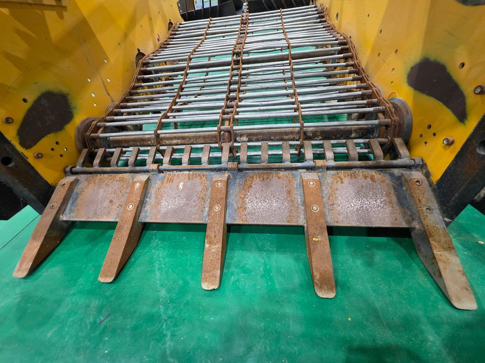 트랙터용 땅속 작물(뿌리 약초류) 수확기 (두루기계) 판매합니다. 이미지